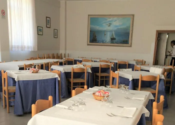 Hotel Holiday Giulianova